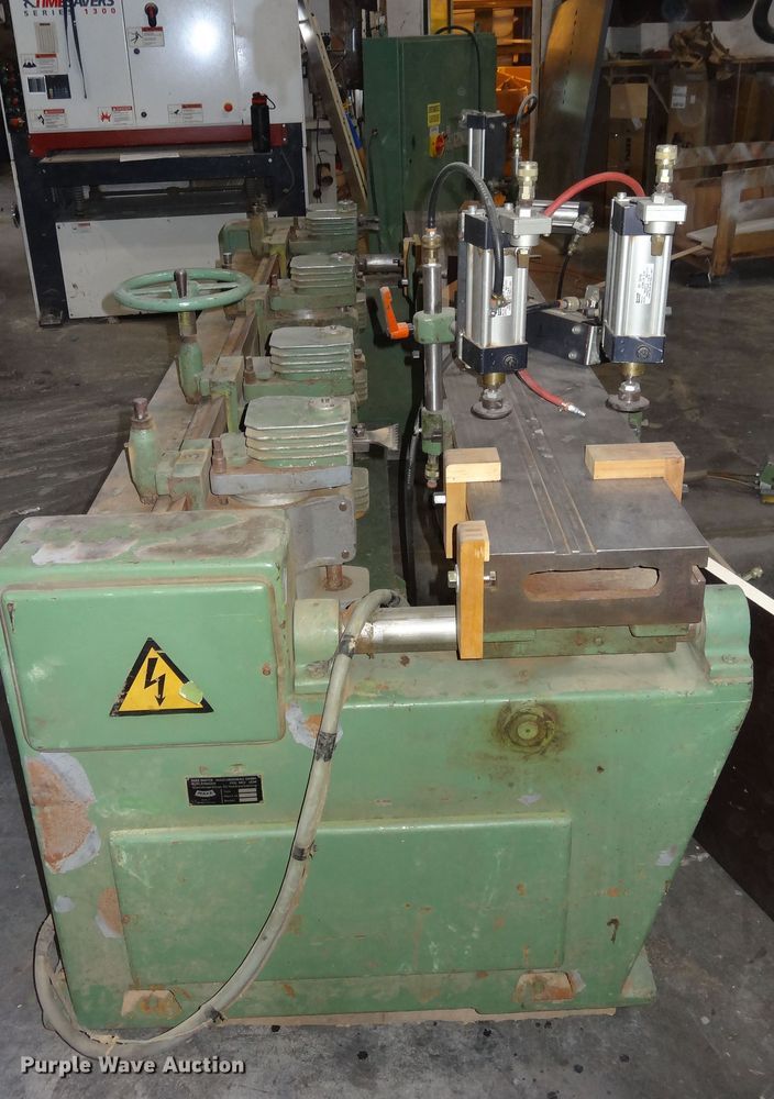 image for item GA9406 Maka R3S11 door machine