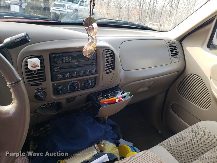 image for item GA9443 2003 Ford F150 SuperCrew pickup truck