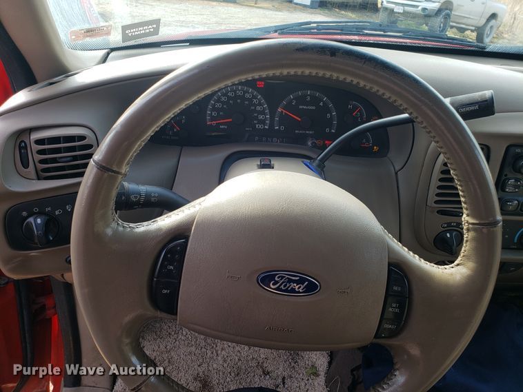 image for item GA9443 2003 Ford F150 SuperCrew pickup truck