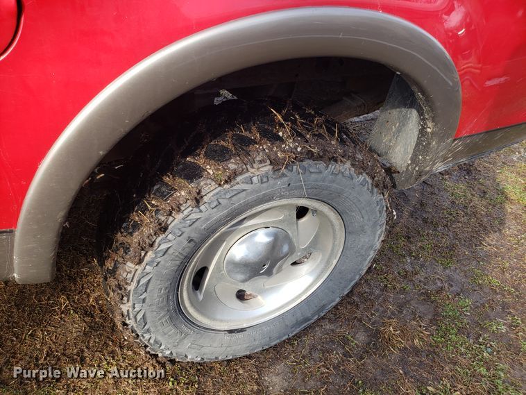 image for item GA9443 2003 Ford F150 SuperCrew pickup truck