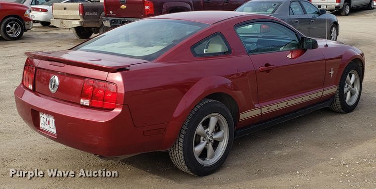 image for item GA9447 2007 Ford Mustang