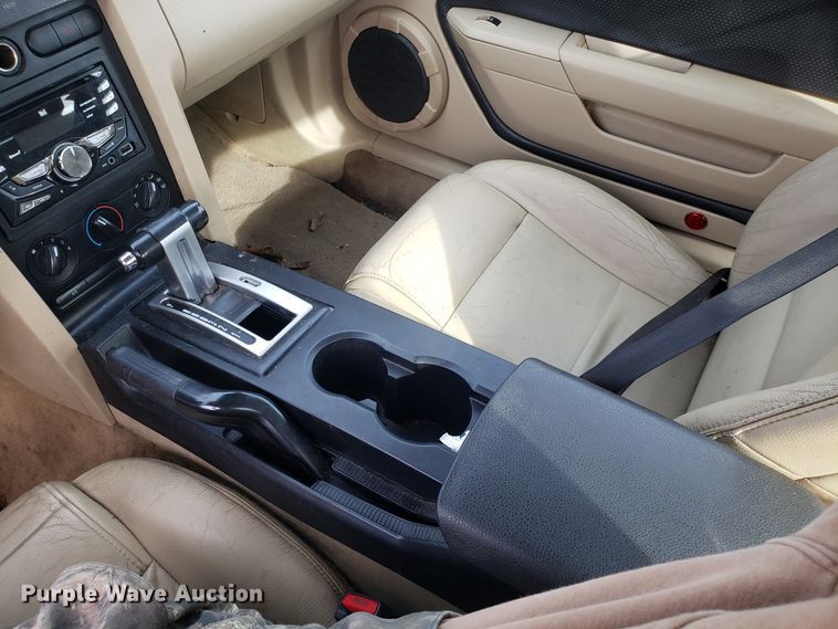 image for item GA9447 2007 Ford Mustang