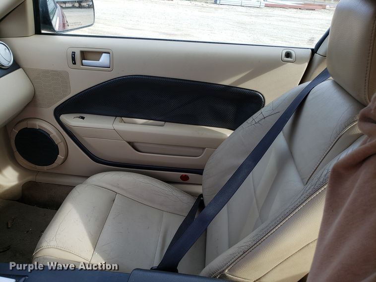 image for item GA9447 2007 Ford Mustang