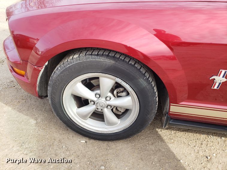 image for item GA9447 2007 Ford Mustang