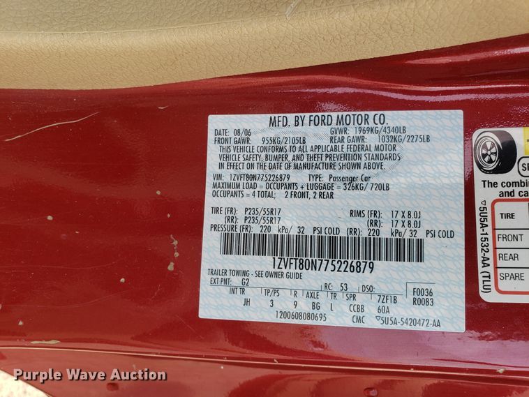 image for item GA9447 2007 Ford Mustang