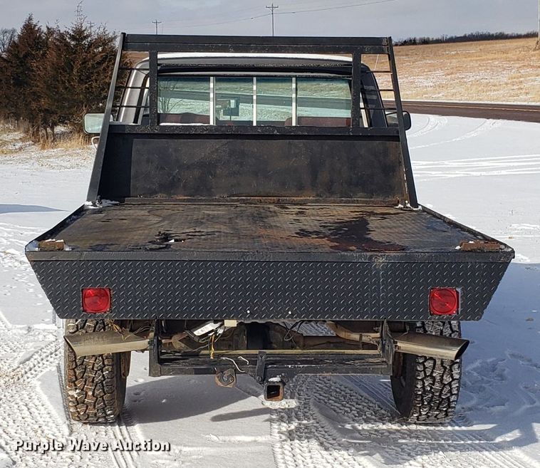 image for item GA9456 1979 Ford F250 flatbed pickup truck