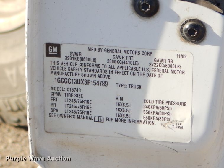 image for item GB9622 2003 Chevrolet Silverado 1500HD Crew Cab pickup truck