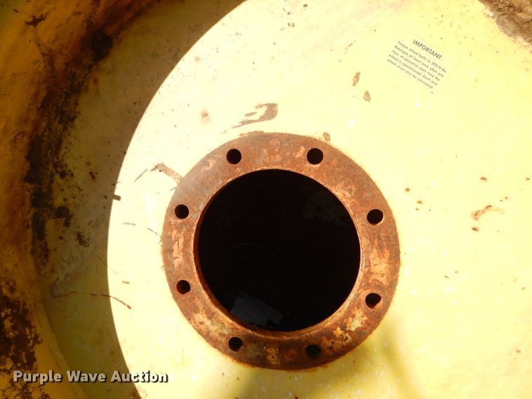 image for item GB9624 Approximately 200 tires