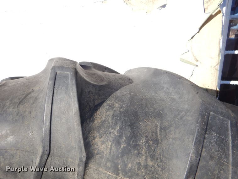 image for item GB9624 Approximately 200 tires