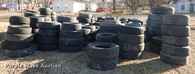 image for item GB9624 Approximately 200 tires