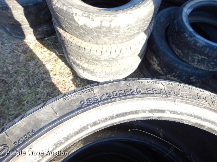 image for item GB9624 Approximately 200 tires