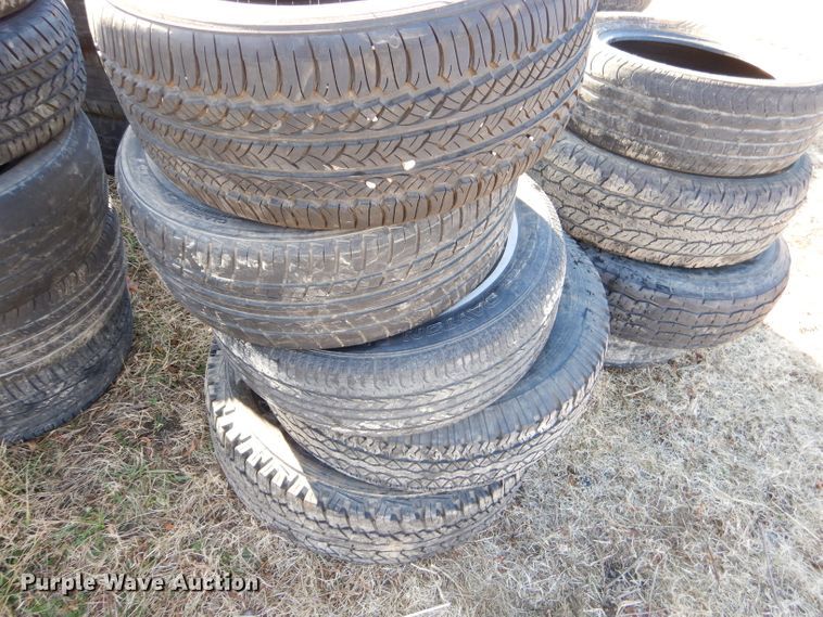 image for item GB9624 Approximately 200 tires