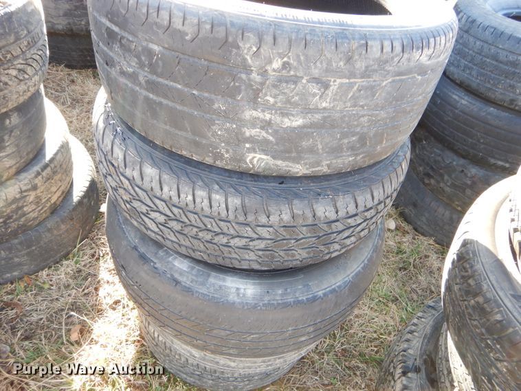 image for item GB9624 Approximately 200 tires