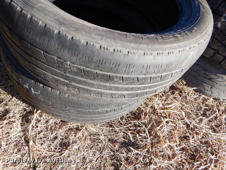 image for item GB9624 Approximately 200 tires