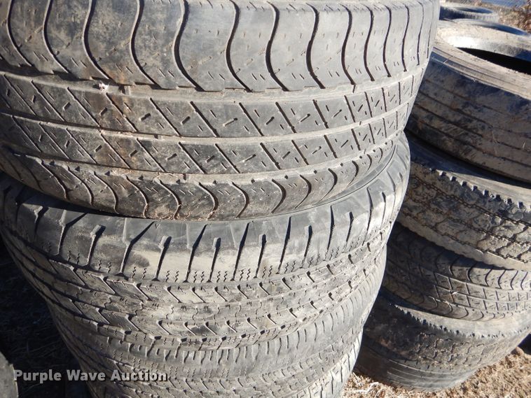 image for item GB9624 Approximately 200 tires