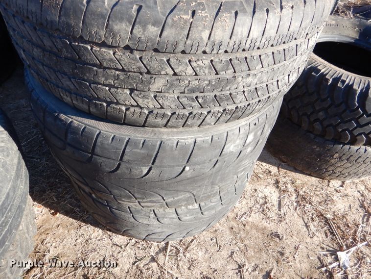image for item GB9624 Approximately 200 tires