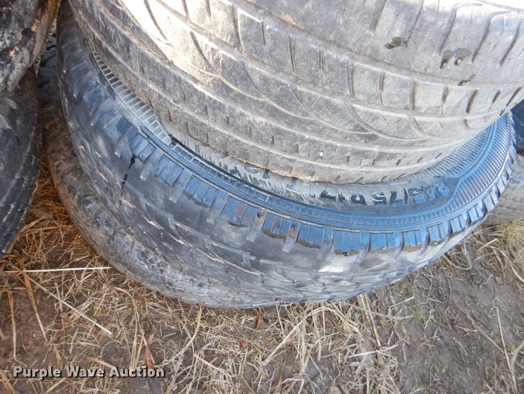image for item GB9624 Approximately 200 tires