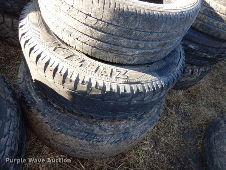 image for item GB9624 Approximately 200 tires