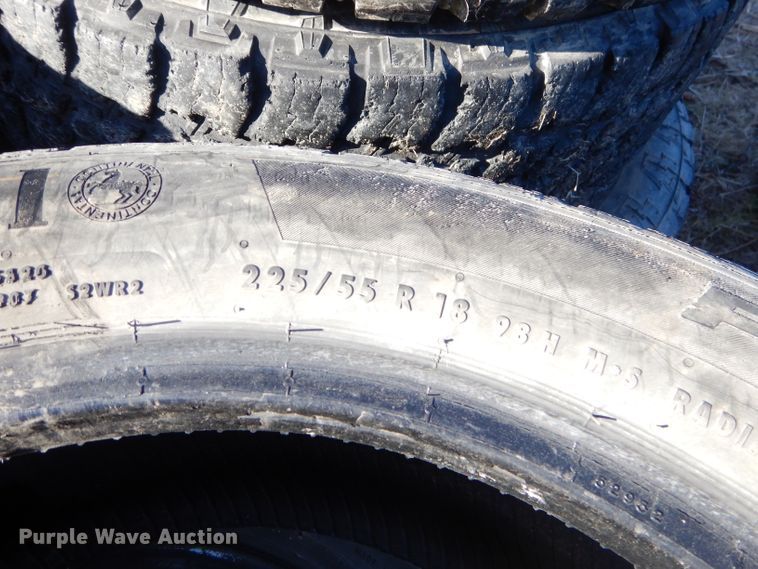 image for item GB9624 Approximately 200 tires