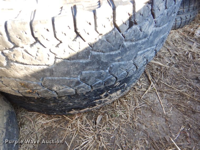 image for item GB9624 Approximately 200 tires