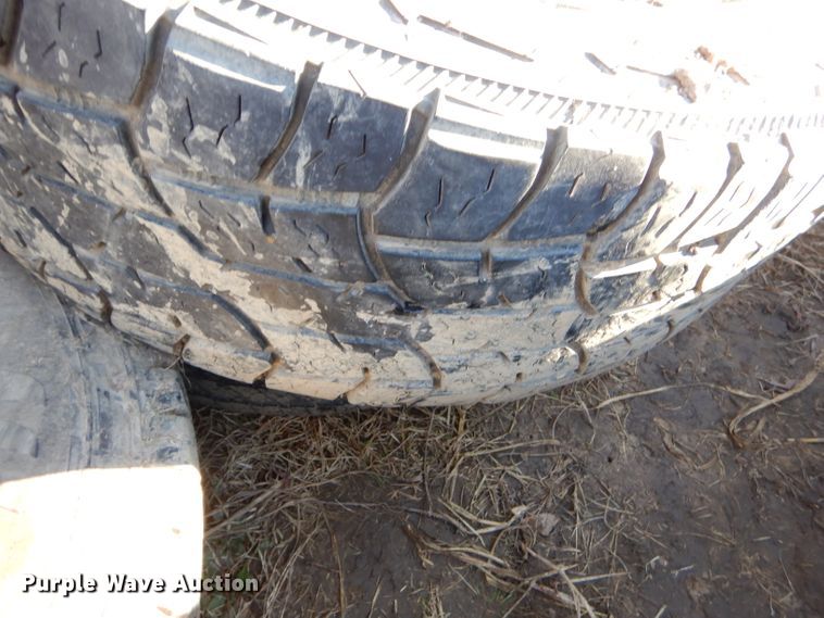 image for item GB9624 Approximately 200 tires