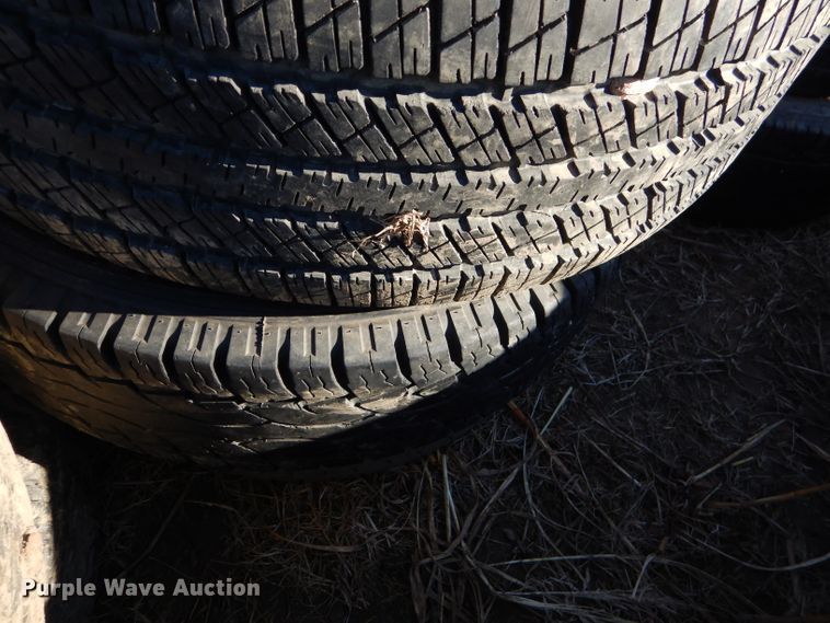 image for item GB9624 Approximately 200 tires