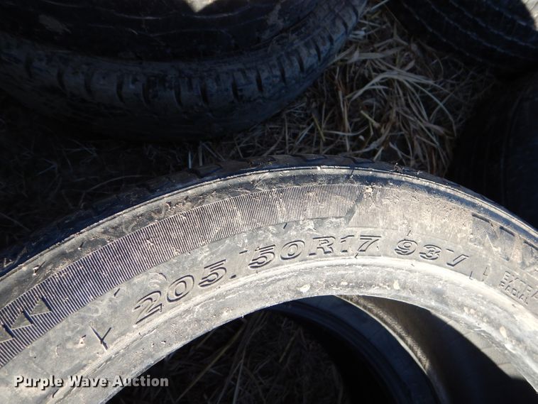 image for item GB9624 Approximately 200 tires