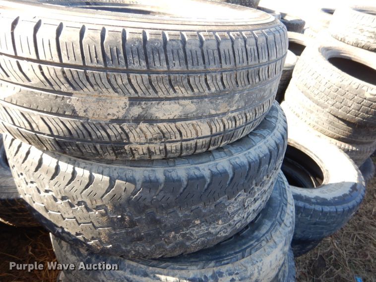 image for item GB9624 Approximately 200 tires