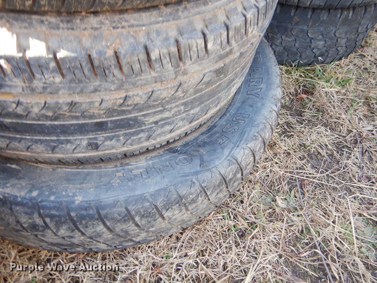 image for item GB9624 Approximately 200 tires