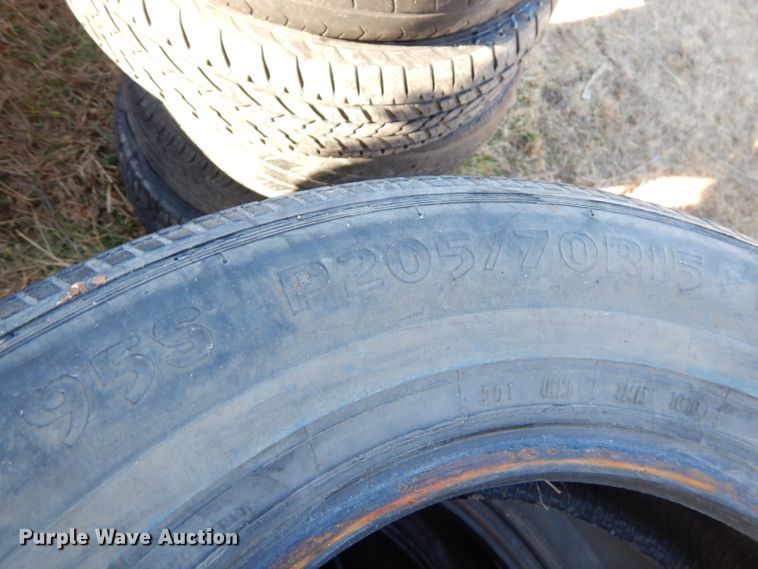 image for item GB9624 Approximately 200 tires