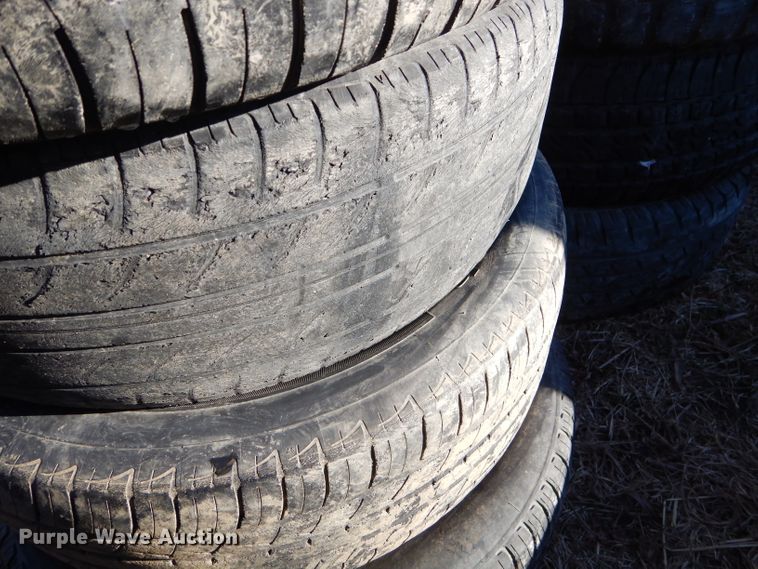 image for item GB9624 Approximately 200 tires