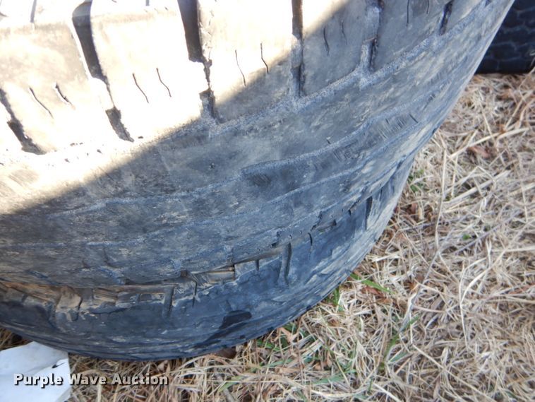 image for item GB9624 Approximately 200 tires