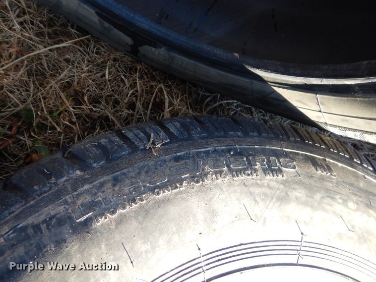 image for item GB9624 Approximately 200 tires