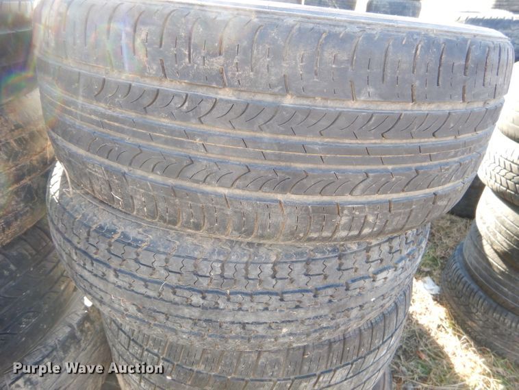 image for item GB9624 Approximately 200 tires