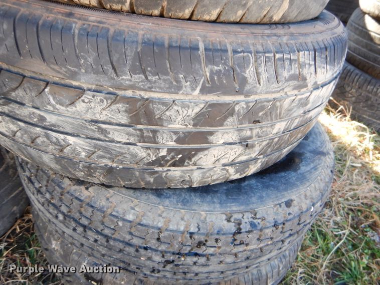 image for item GB9624 Approximately 200 tires