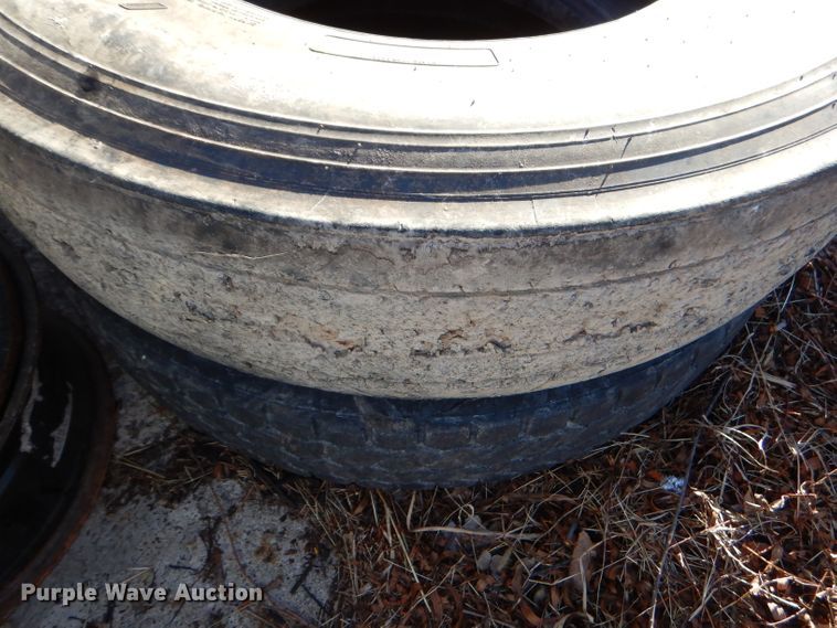 image for item GB9625 Tires and wheels