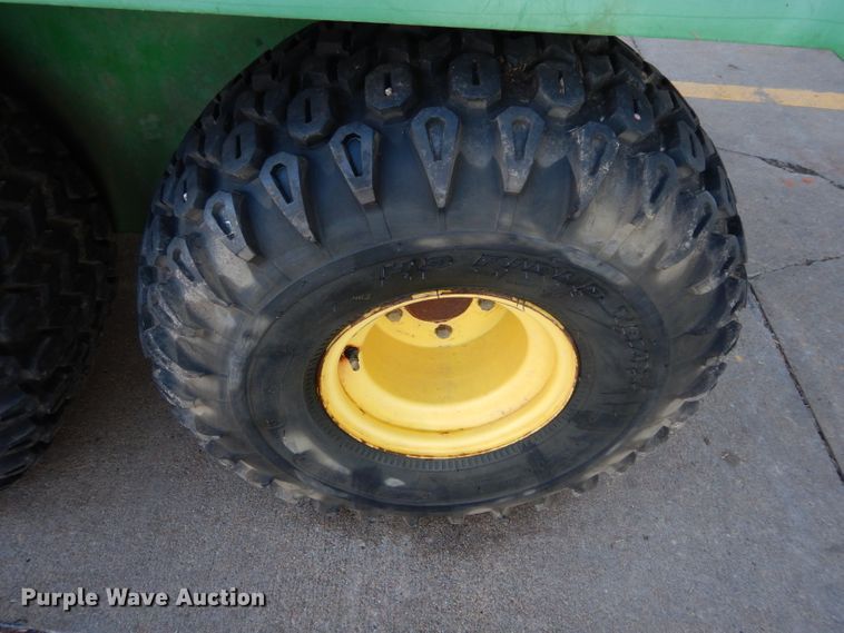 image for item GE9024 2002 John Deere Gator utility vehicle