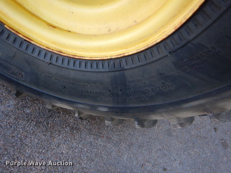 image for item GE9024 2002 John Deere Gator utility vehicle