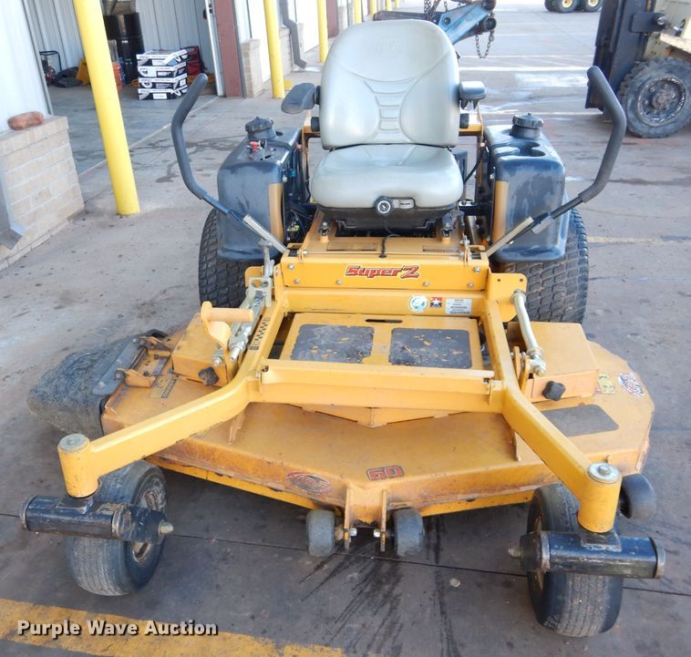 image for item GE9025 Hustler Super Z ZTR lawn mower