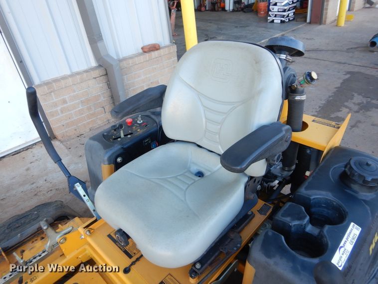 image for item GE9025 Hustler Super Z ZTR lawn mower