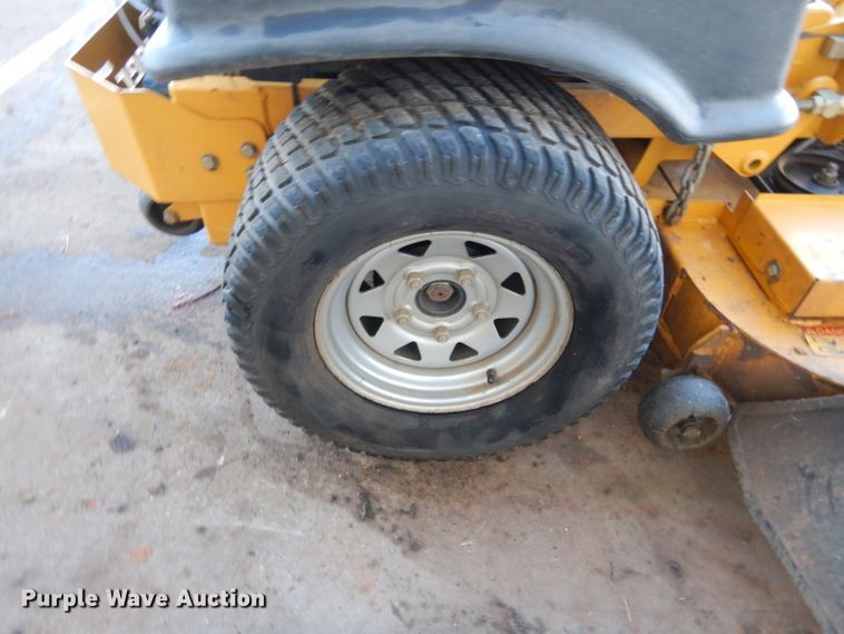 image for item GE9025 Hustler Super Z ZTR lawn mower