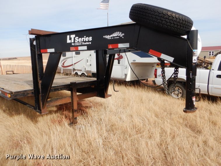 image for item GE9612 2006 H&H Trailer HD252 equipment trailer