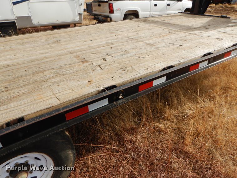 image for item GE9612 2006 H&H Trailer HD252 equipment trailer