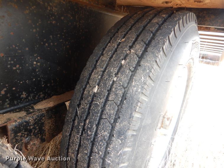 image for item GE9612 2006 H&H Trailer HD252 equipment trailer