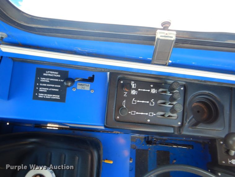 image for item GF9020 2001 American Lincoln Technologiy 78-614 sweeper