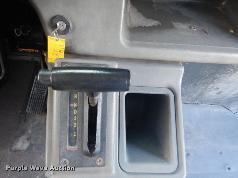 image for item GF9022 2001 Freightliner FS65 school bus