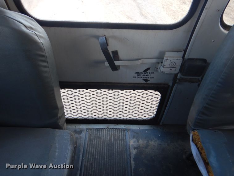 image for item GF9022 2001 Freightliner FS65 school bus