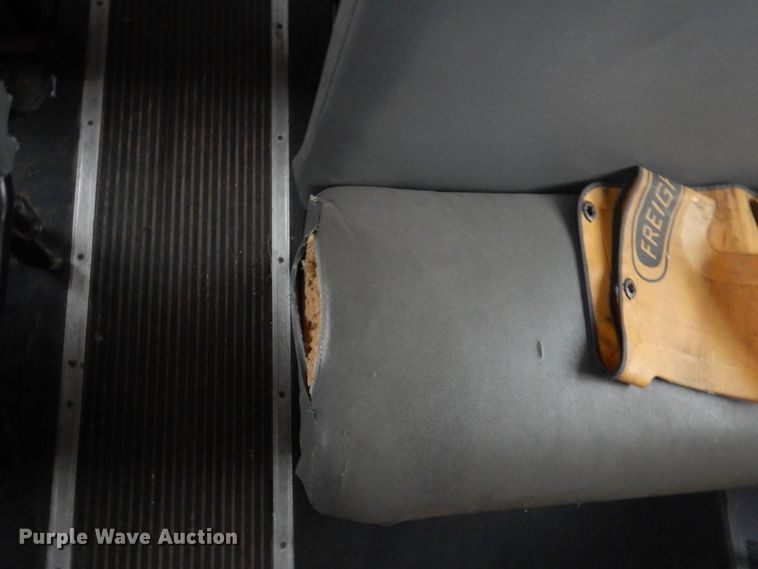 image for item GF9023 2004 Freightliner FS65 school bus