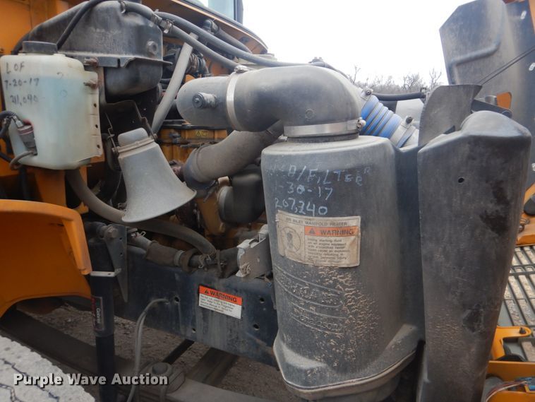 image for item GF9023 2004 Freightliner FS65 school bus