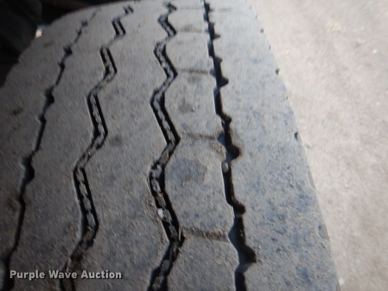 image for item GF9023 2004 Freightliner FS65 school bus